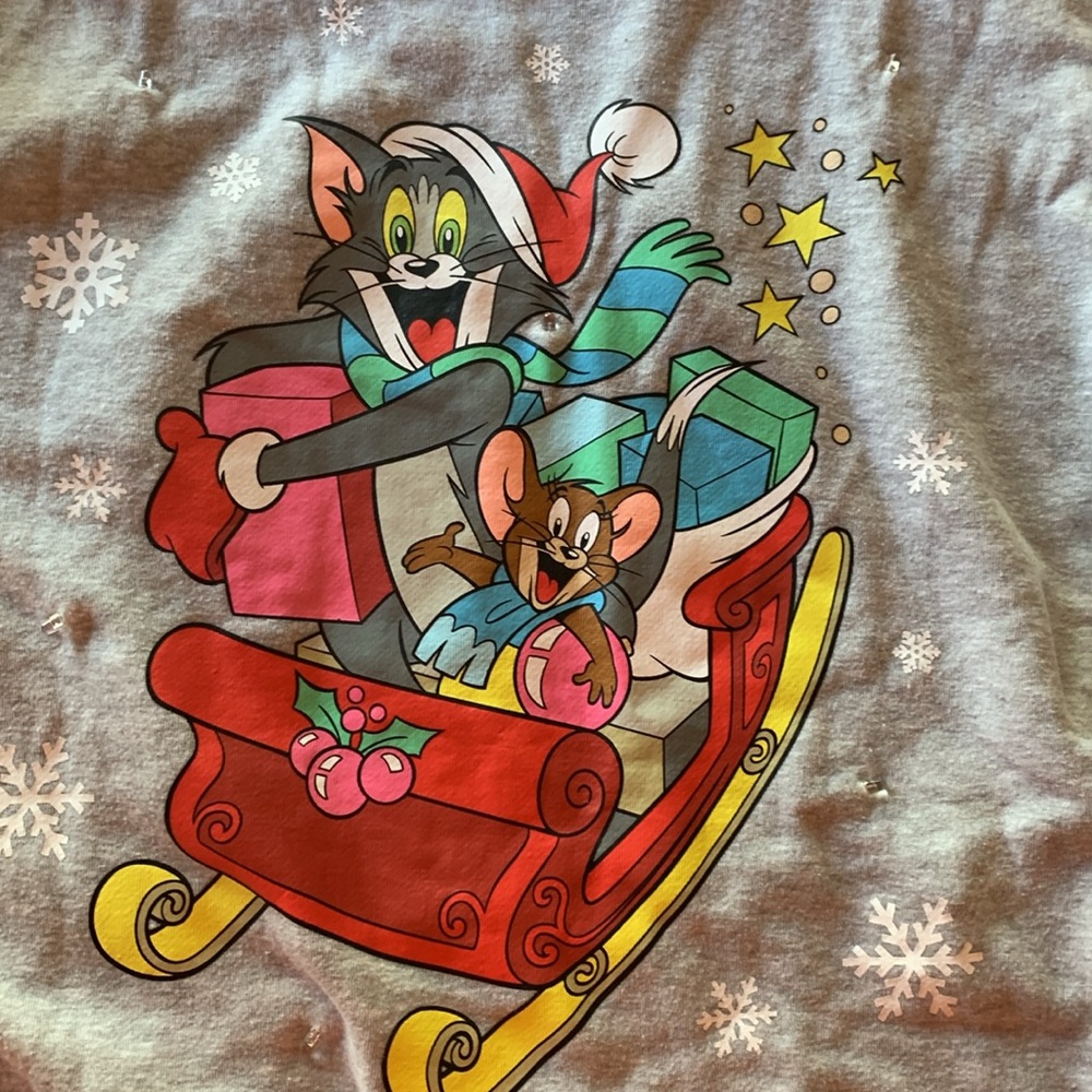 Tom & Jerry crewneck gray pullover sweatshirt size Juniors large 11 - 13 holiday - Picture 6 of 9